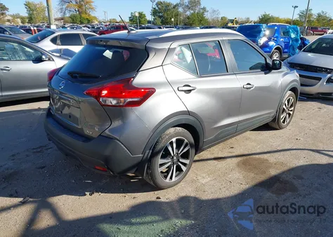 2019 Nissan Kicks Sv z USA, uszkodzony, nr VIN 3N1CP5CU3KL566683